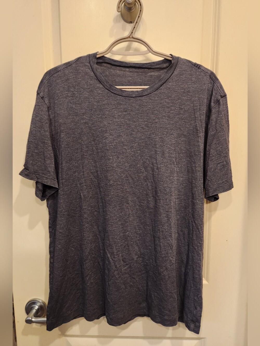 lululemon athletica Men's Short Sleeve Crew Tee in Heather Navy